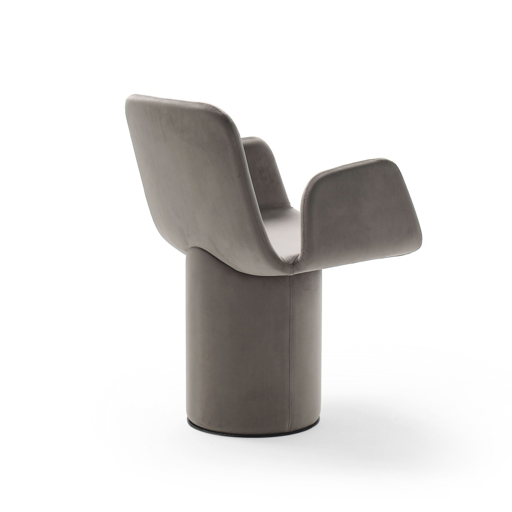 Mogg Brera chair with armrests