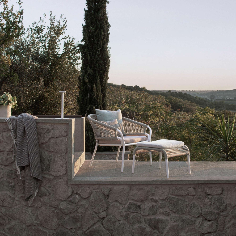 Atmosphera Pleasure 2.0 outdoor lounge armchair