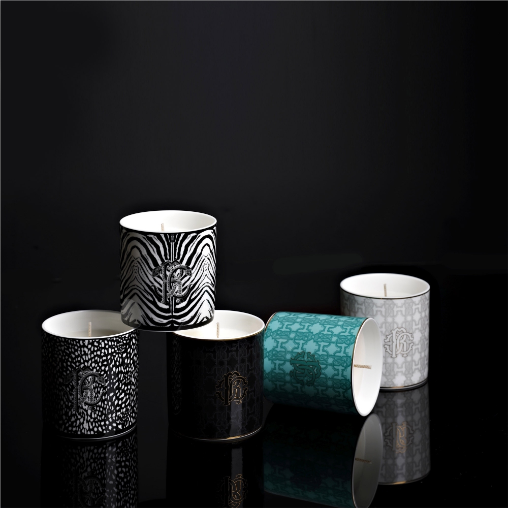 Roberto Cavalli Black Moray scented candle 270g. Ø 8.5 x 9 cm