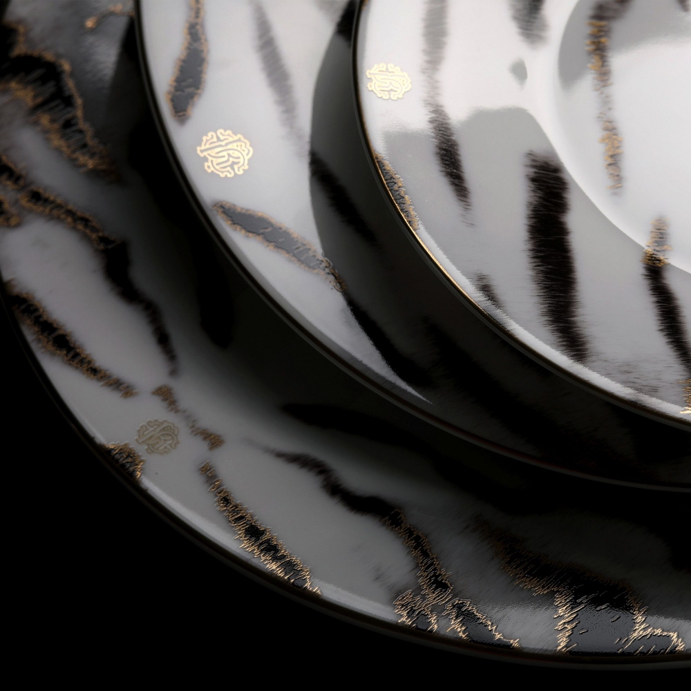 Roberto Cavalli Tiger Set of 6 dessert plates diam. 21,5 cm