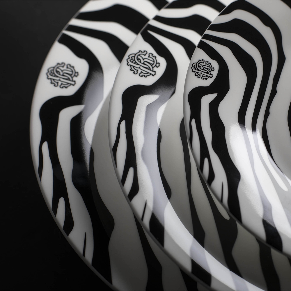 Roberto Cavalli Zebrage set of 6 dinner plates diam. 27,5 cm