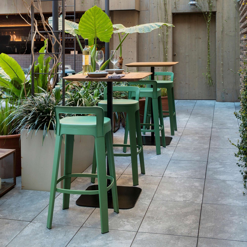 RS Barcelona Ombra Bar indoor/outdoor stool with backrest