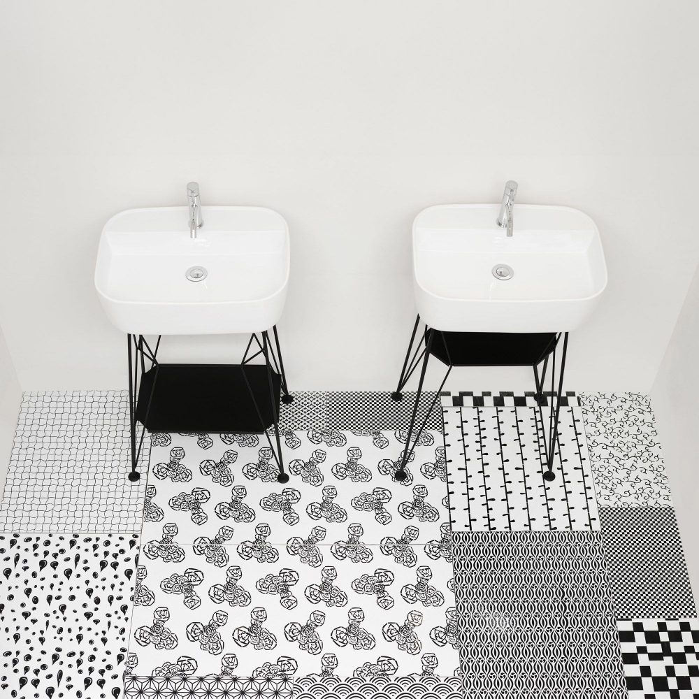 Ex.t Gus bathroom console with included washbasin