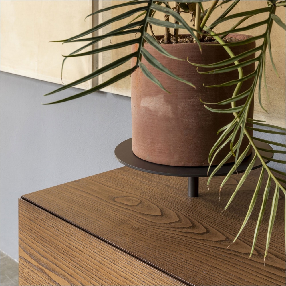 Mogg Ikebana Sideboard - Right metal frame