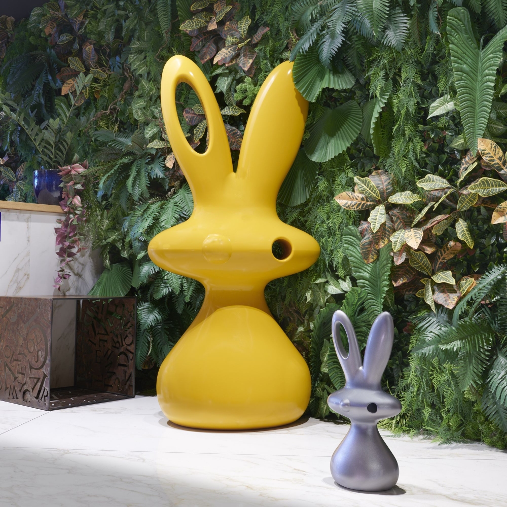 Slide Bunny Sculpture H 60 cm