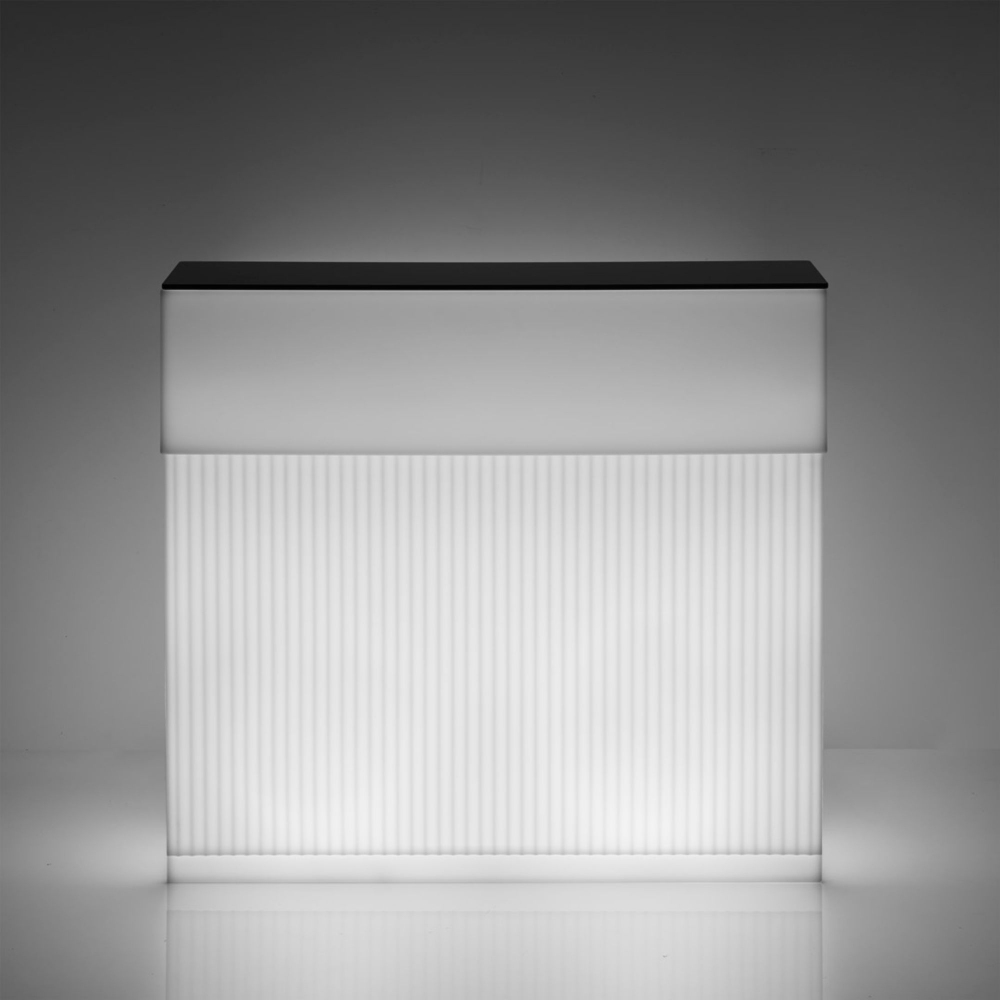 Slide Cordiale Illuminated Bar Counter