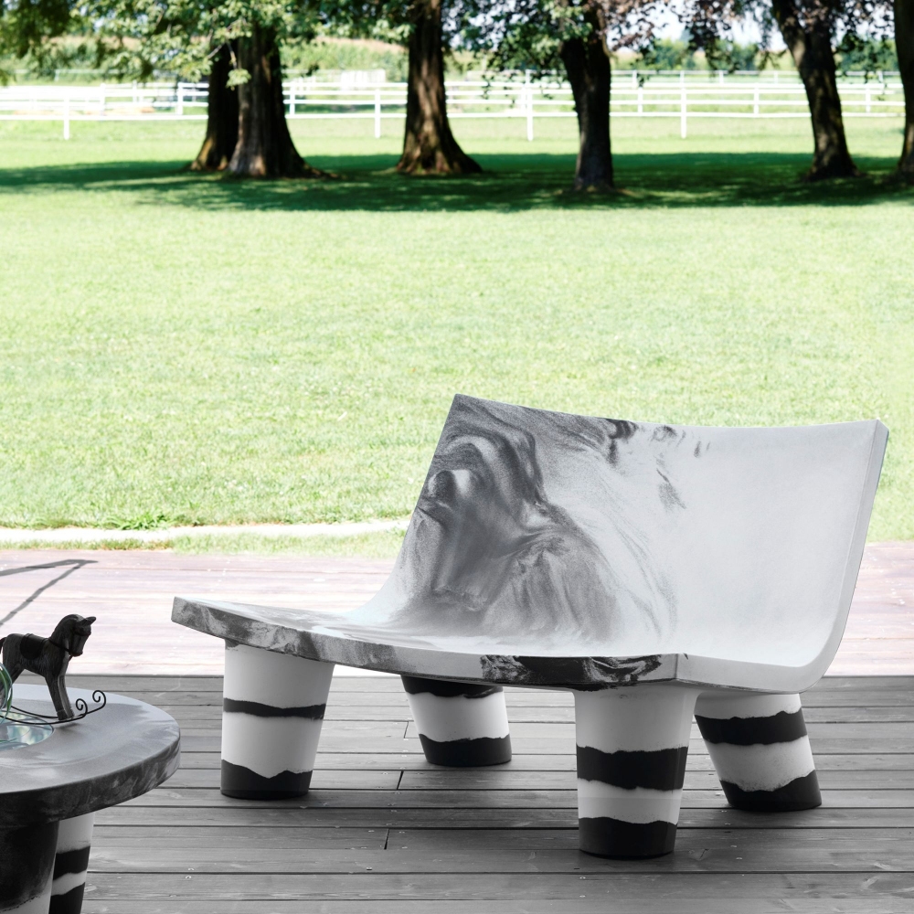 Slide Low Lita Love outdoor Sofa - 10th Anniversary Edition