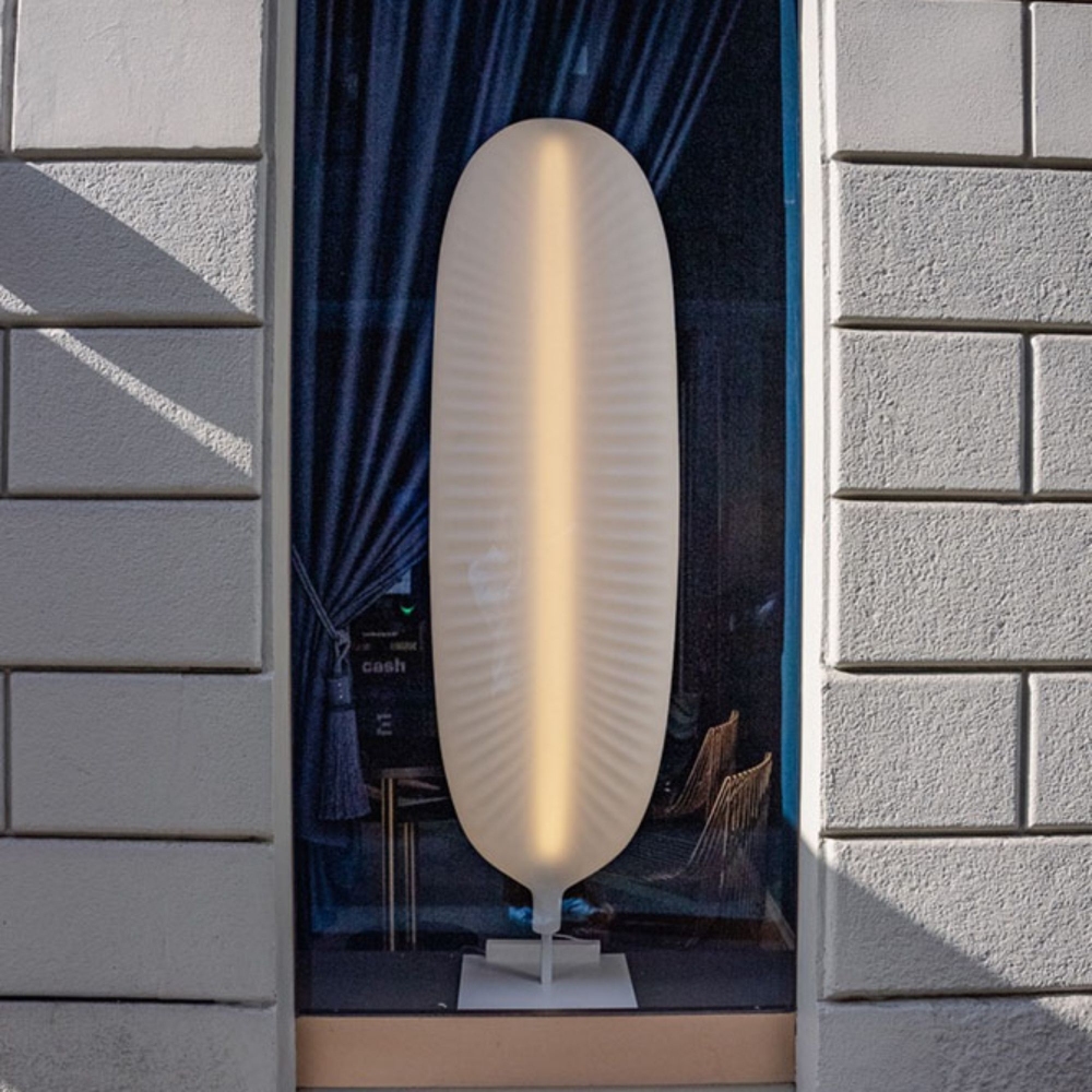 Slide Lampada da terra Banana Leaf Standing