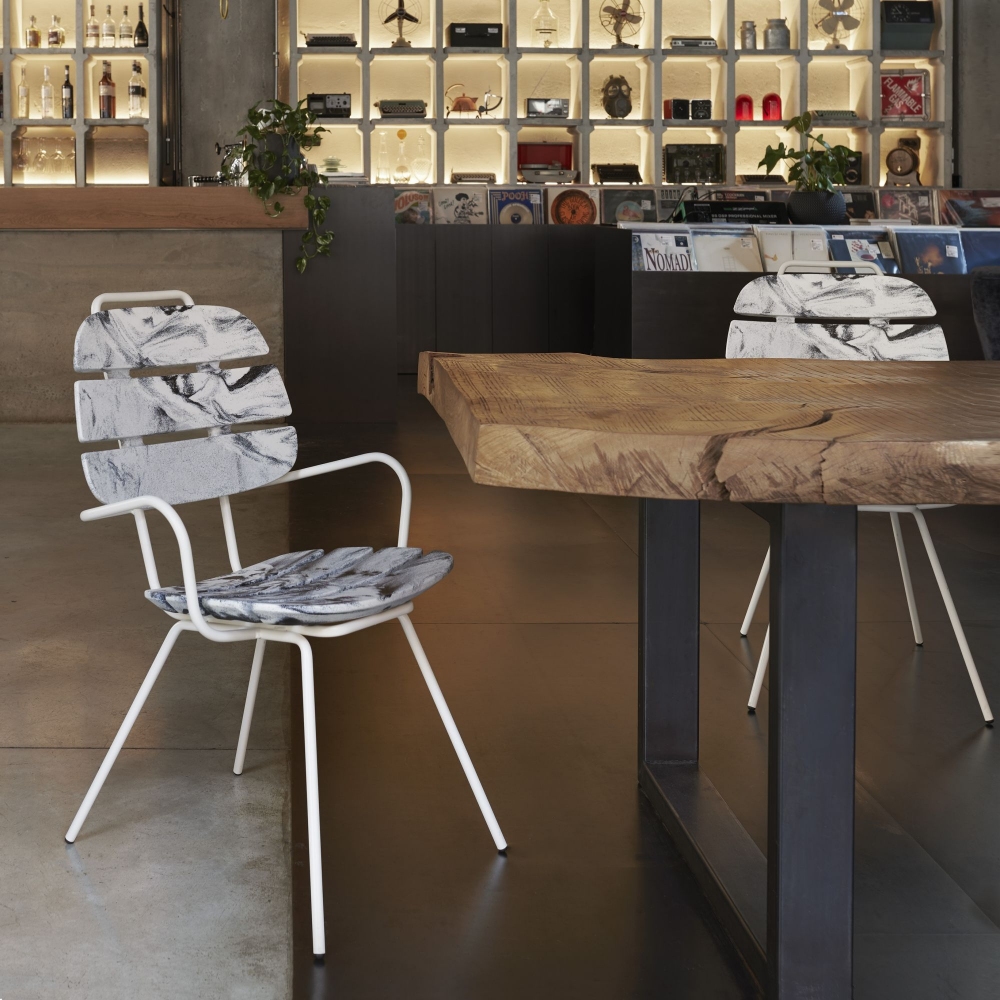 Slide Ribs Outdoor Chair