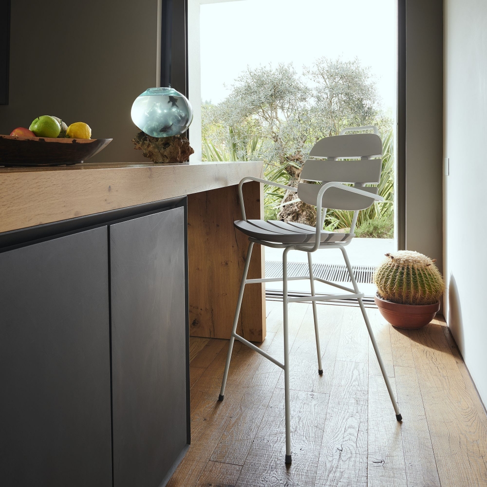 Slide Ribs Up High Outdoor Stool