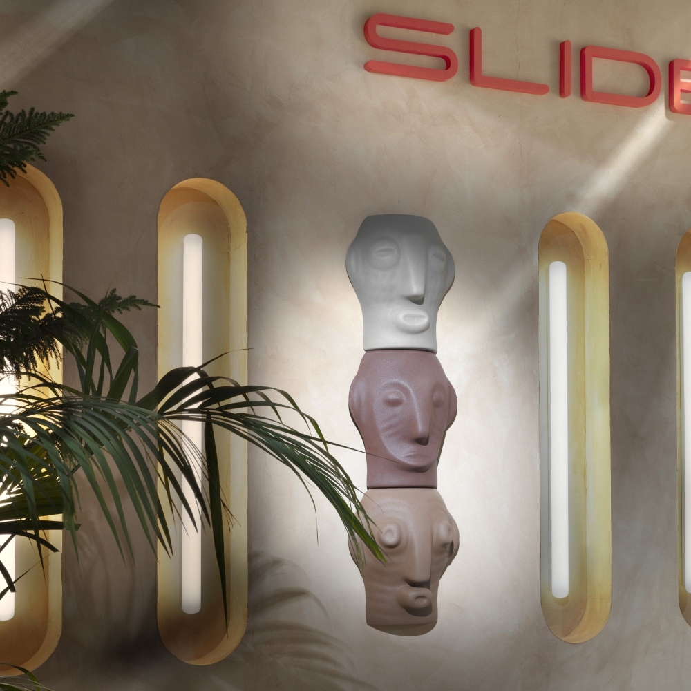 Slide Stiletto LED Wall Lamp 80 cm
