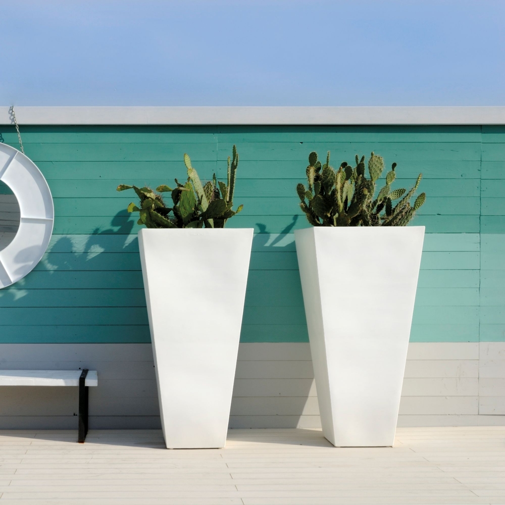 Slide Y-Pot Outdoor Vase 41x41x74h cm