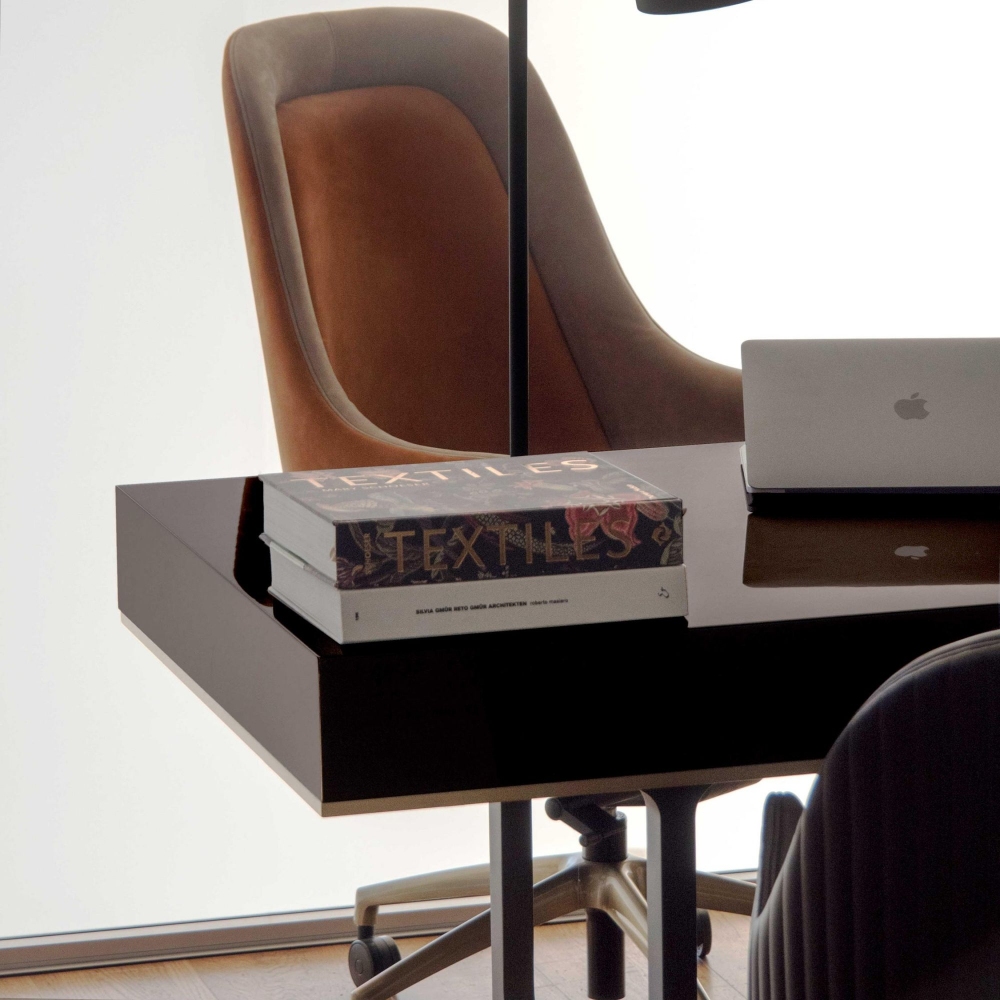 Capital Scrivania Bolivar