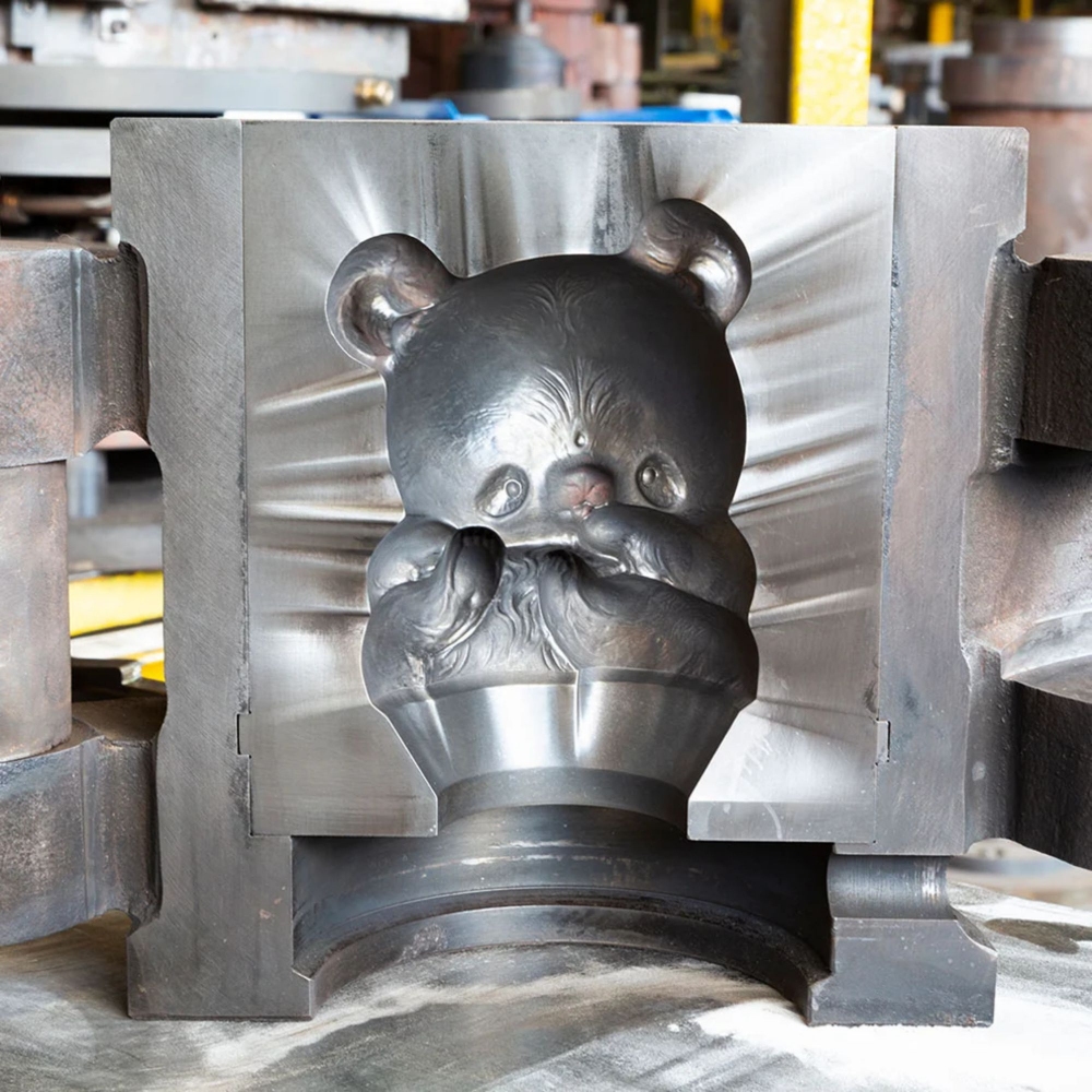 Lalique Scultura piccola in cristallo Yuan-Yuan Han Meilin And Lalique 2019