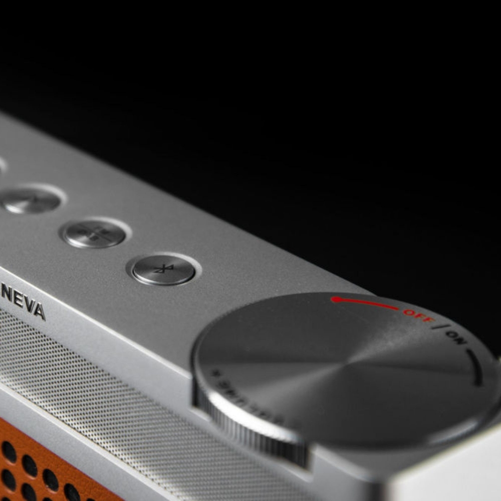 Geneva Speaker Bluetooth / Radio FM / DAB+ Touring/S+