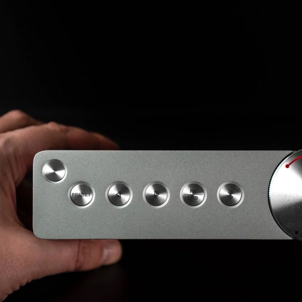 Geneva Speaker Bluetooth / Radio FM / DAB+ Touring/S+