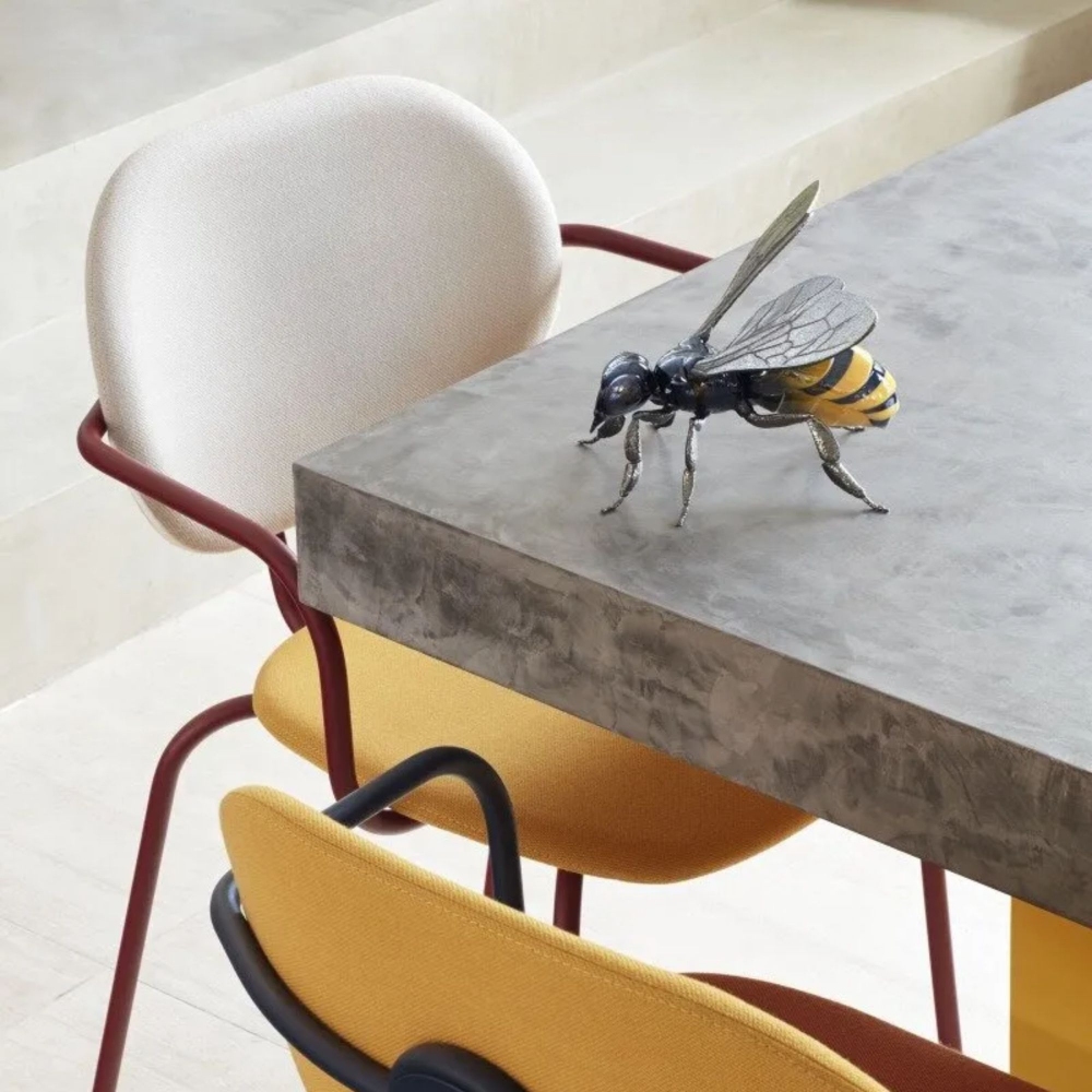 Lladró Bee Porcelain Sculpture