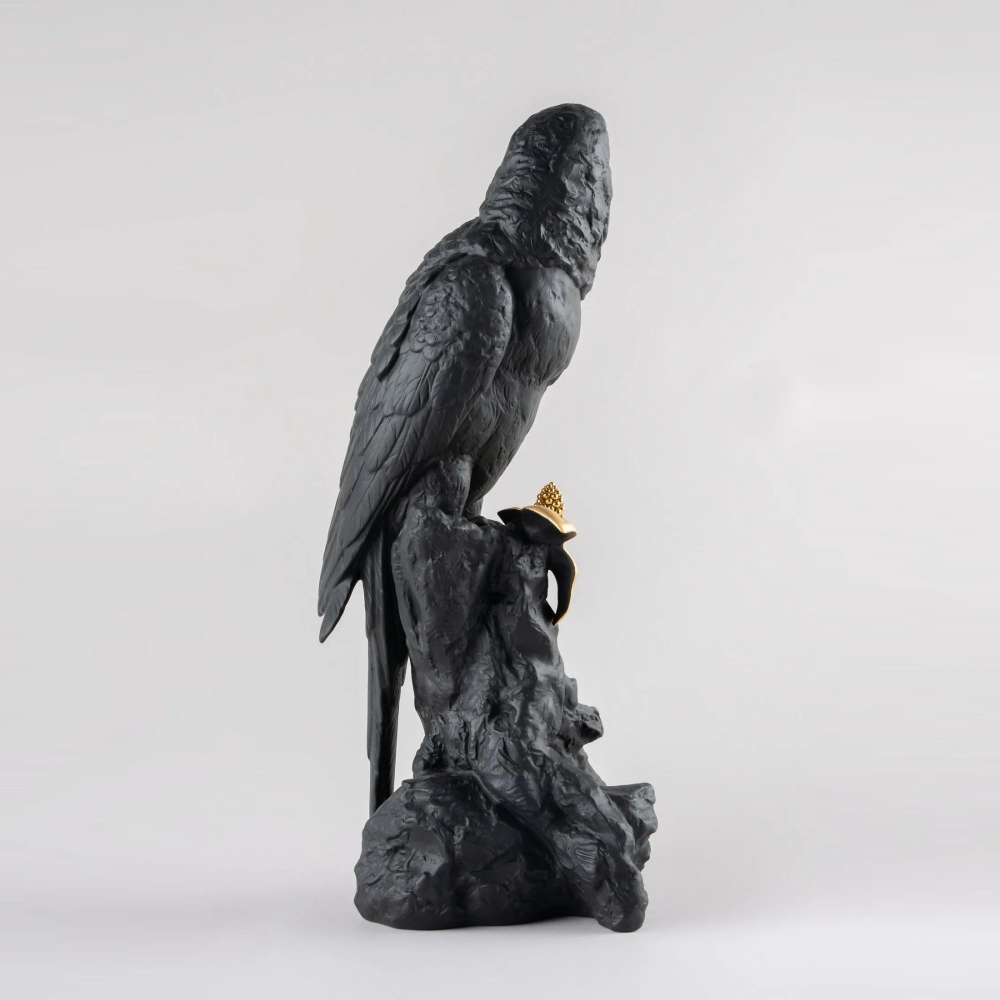 Lladró Ara Black-Gold Porcelain Sculpture - Limited Edition