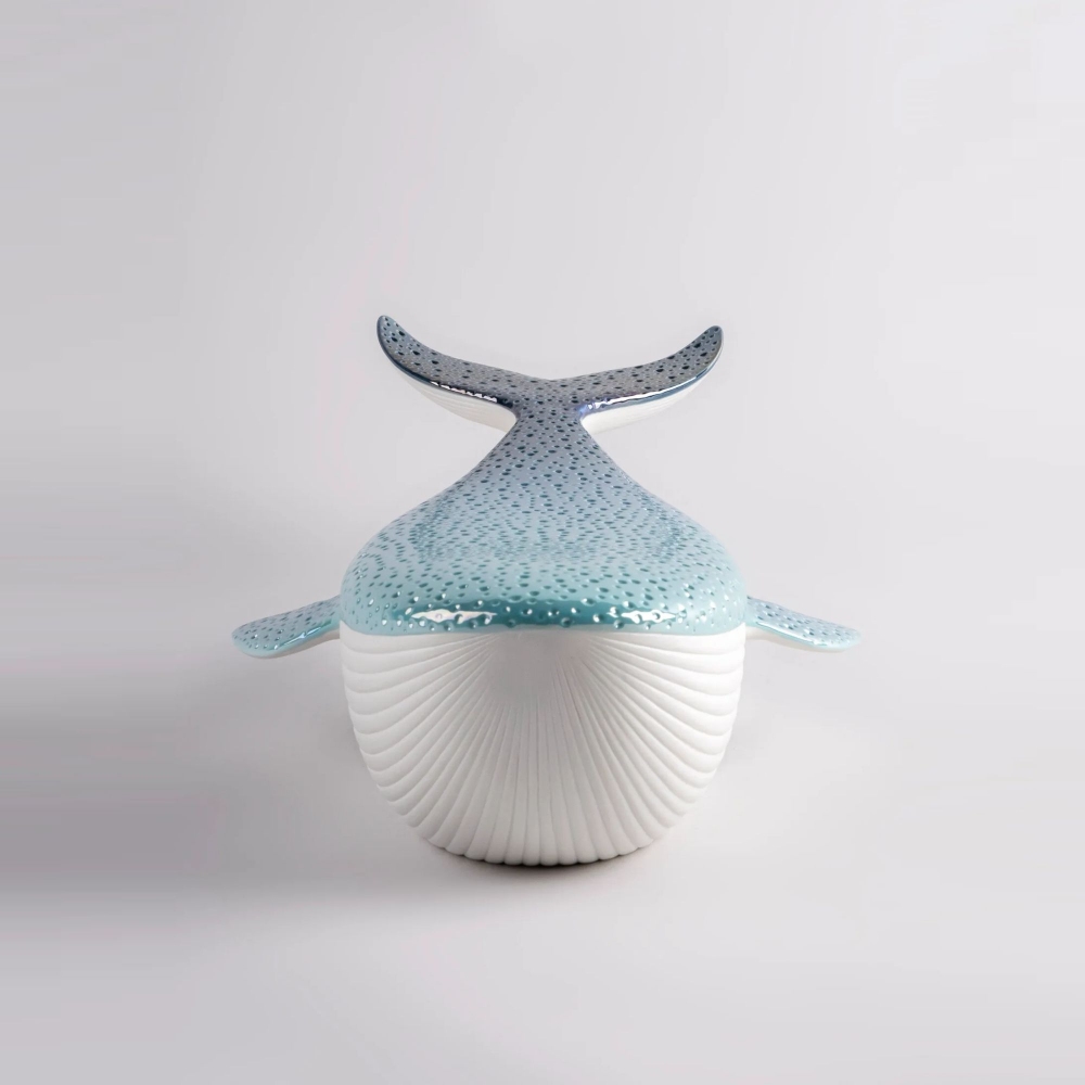 Lladró Balena Porcelain Sculpture