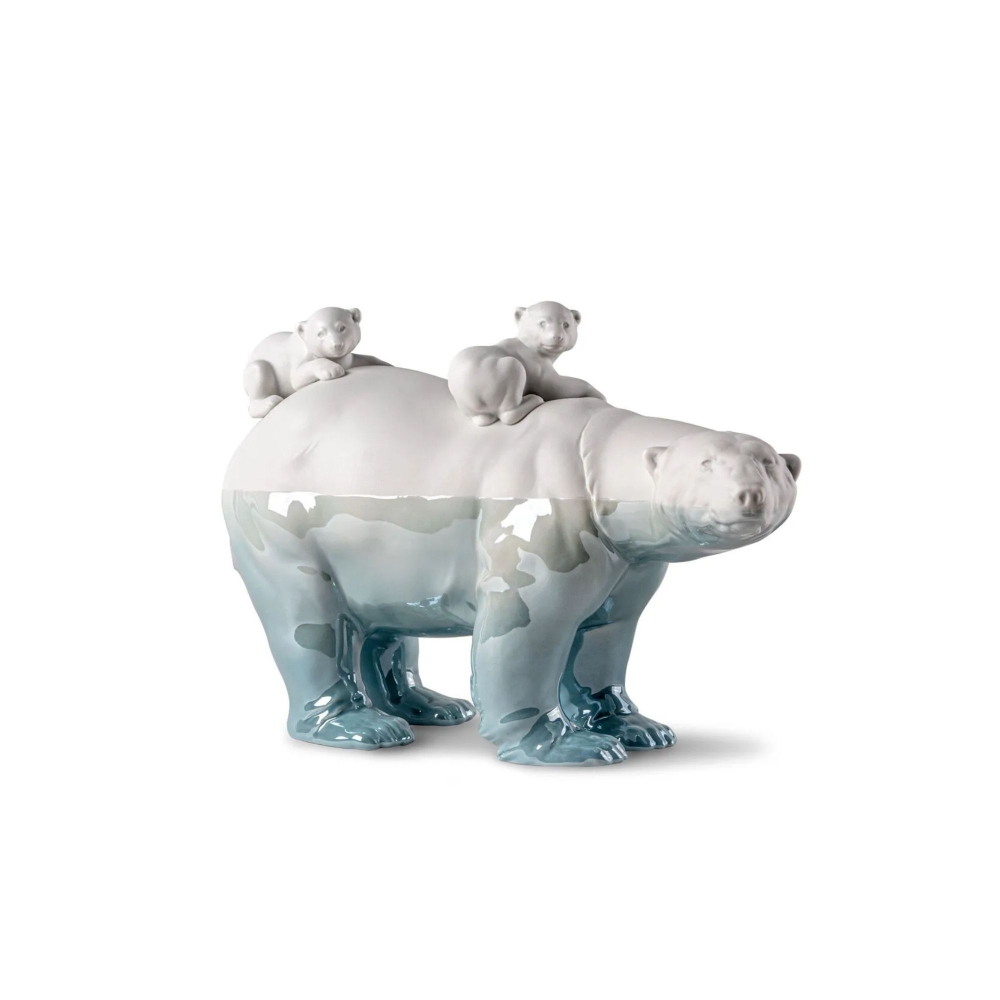 Lladrò Mother Bear And Her Cubs...