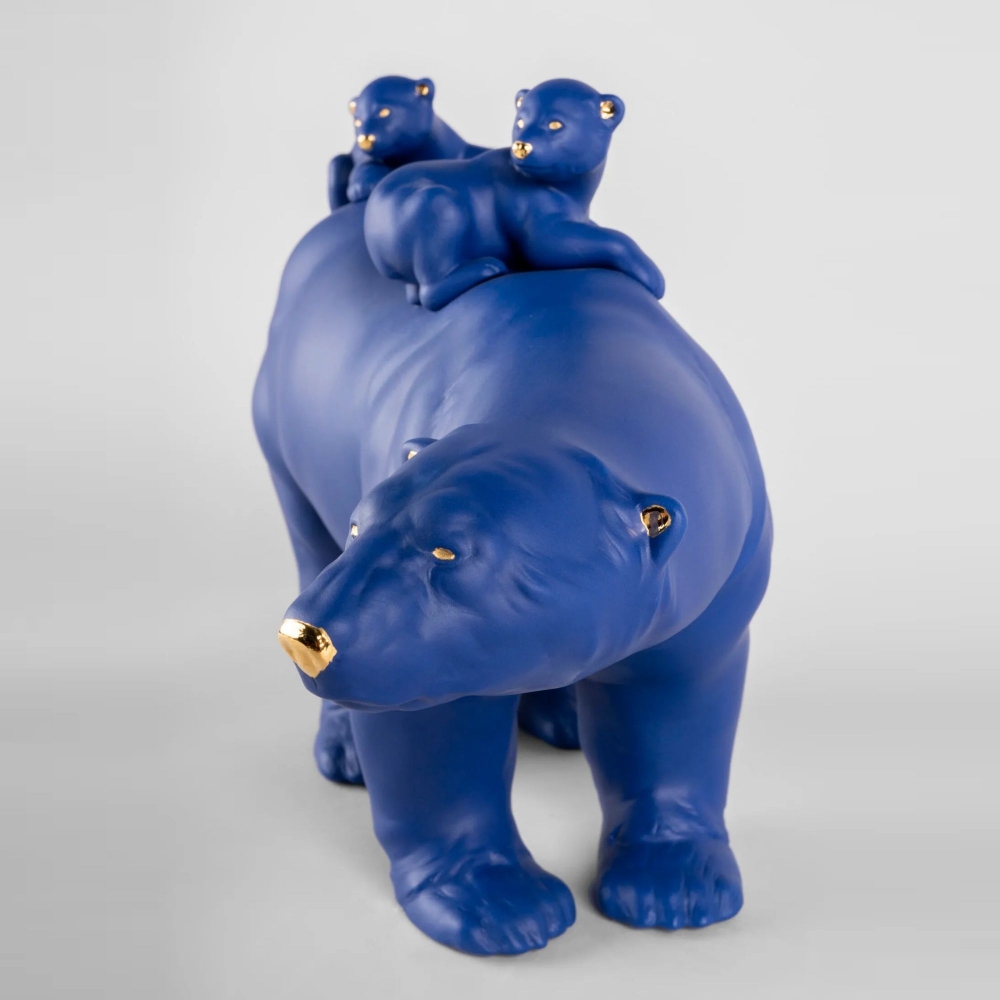 Lladrò Mother Bear And Her Little Cubs Blue-Gold Porcelain Sculpture