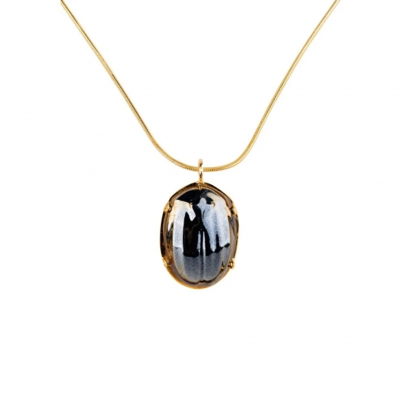Lladrò Scarab pendant