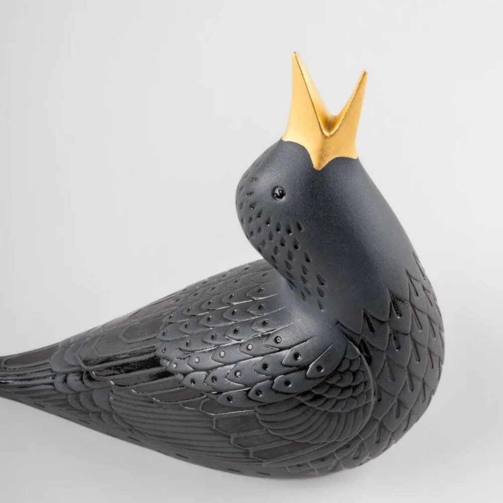 Lladrò Storno I Porcelain Sculpture
