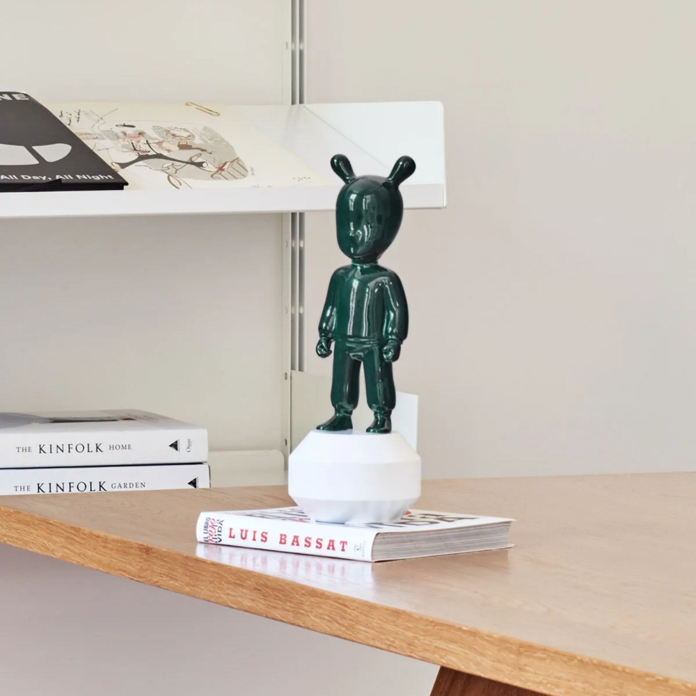 Lladrò The Dark Green Guest Porcelain Sculpture