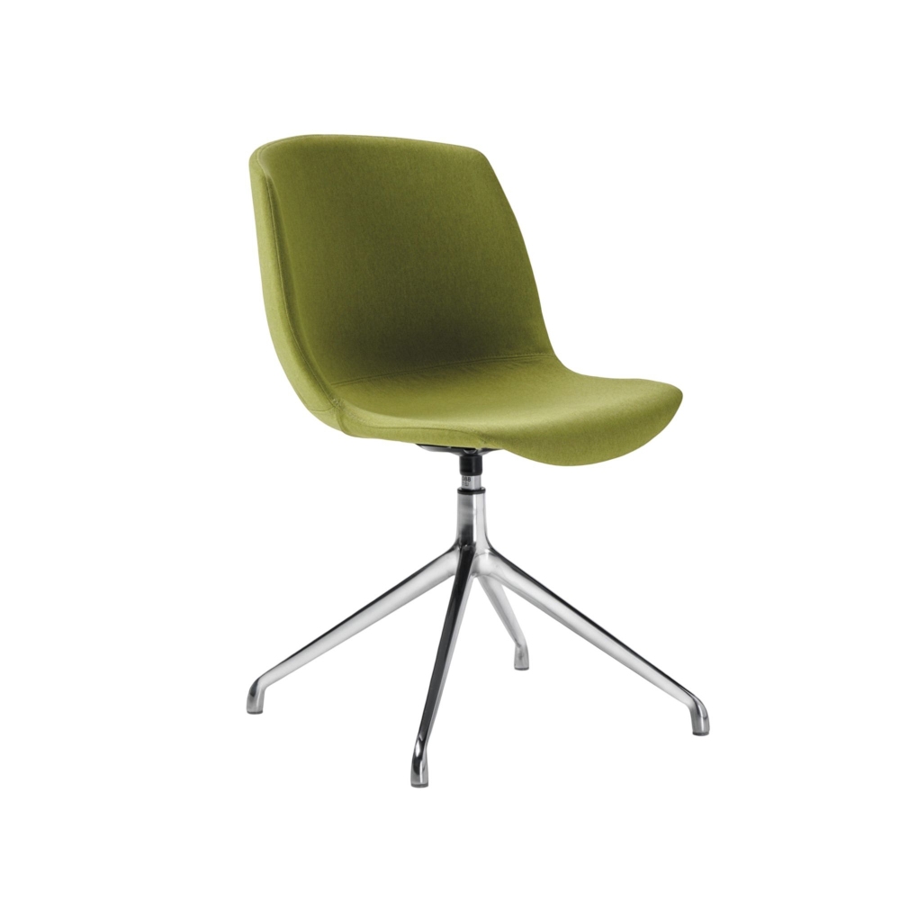 BBB Italia Poltrona Cocoon con base piramidale in tecnopolimero BAY088