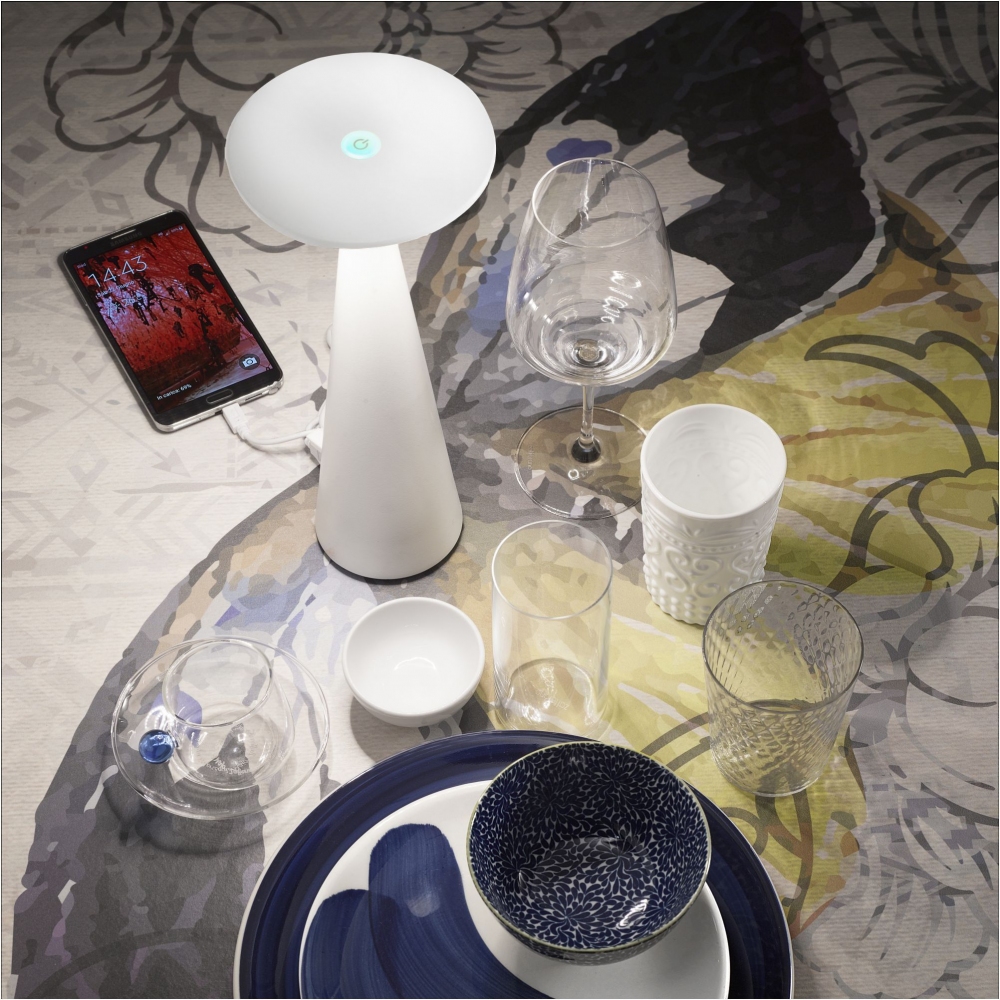 Pronta Consegna - Zafferano Lampada da tavolo Dama Pro USB Led ricaricabile Bianco