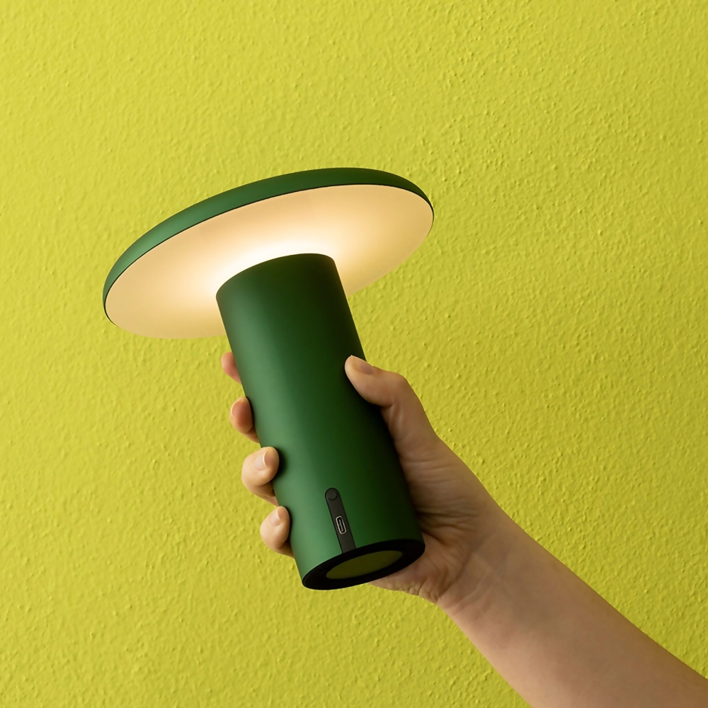 Pronta Consegna - Artemide Lampada da tavolo Takku Verde Anodizzato